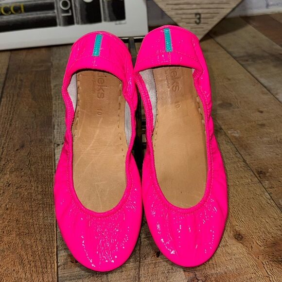 Tieks Pop Pink Neon Patent Leather Ballet Flats Limited Edition